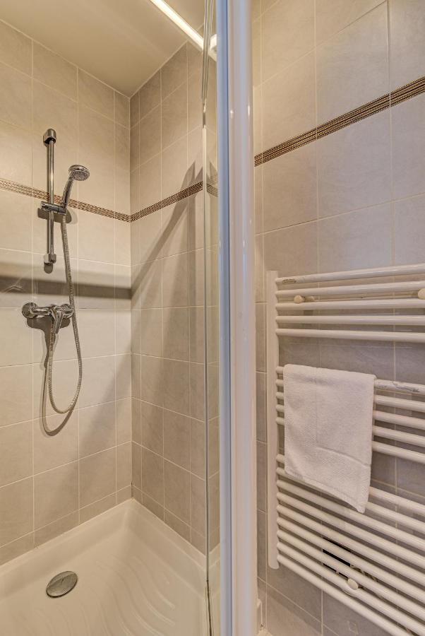 Apartment Le Paradis 2 - Alpes Travel - Central Chamonix Ngoại thất bức ảnh